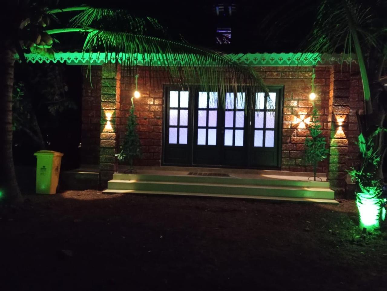 Saka Kadams Home Stay Guhagar Exterior photo